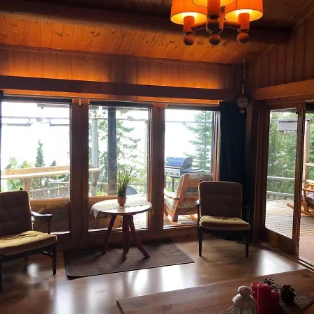 Beautiful 3 Bed In With Seaview Semesterbostad