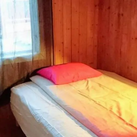 - Sleeps 6 - Parking - Patio Ferienhaus Ytteroy